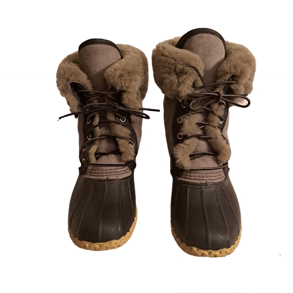 LL Bean Women Shearling Lined Snowboots - Picture 3 of 12